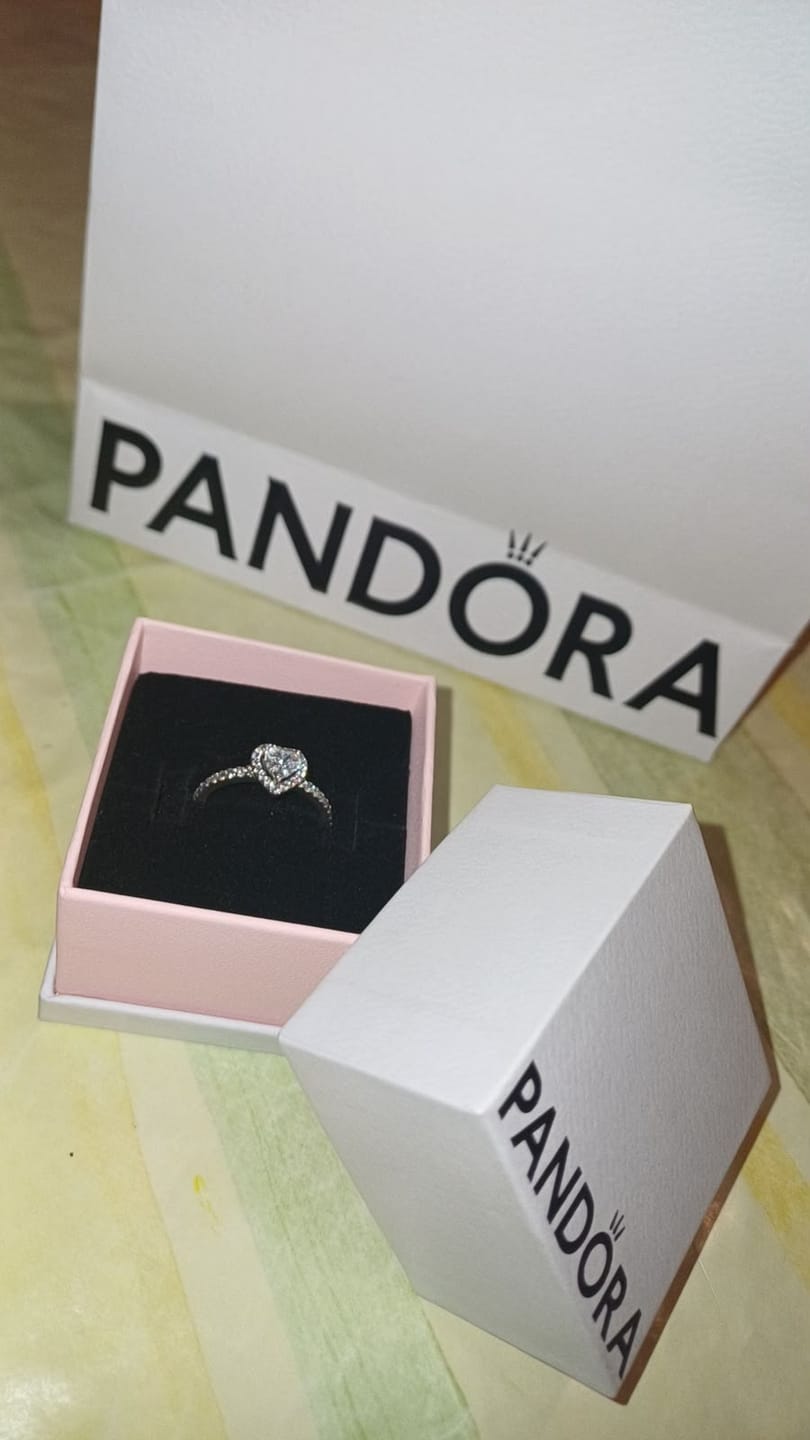 Customer photo review of Anillo Corazón Brillante PLATA 925