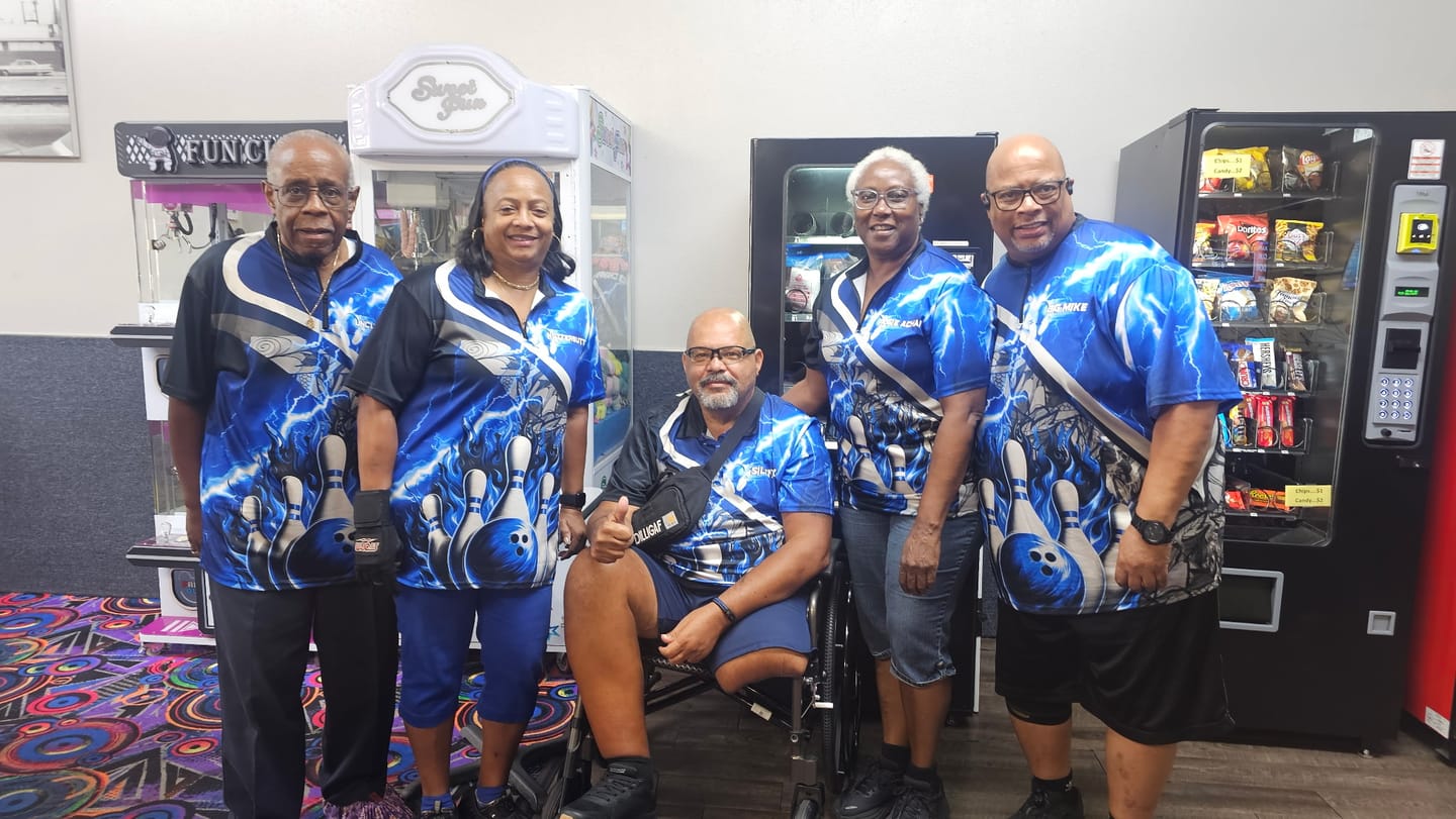 Customer photo review of Maxcorners Thunder Breaker Bowling Jersey Multicolor Options Personalized Name, Team Name 3D Shirt