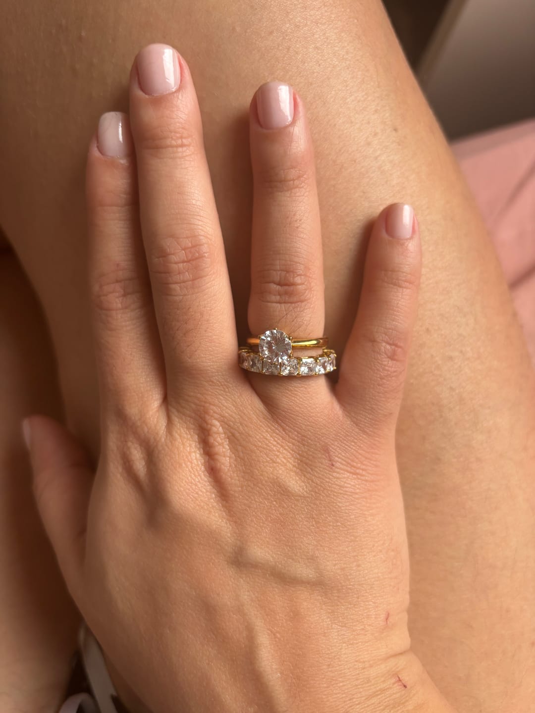 Customer photo review of Anel Solitário Beout Banhado em Ouro 18k