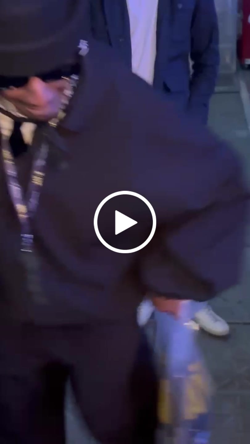 Customer video review of London Pillbox - Black
