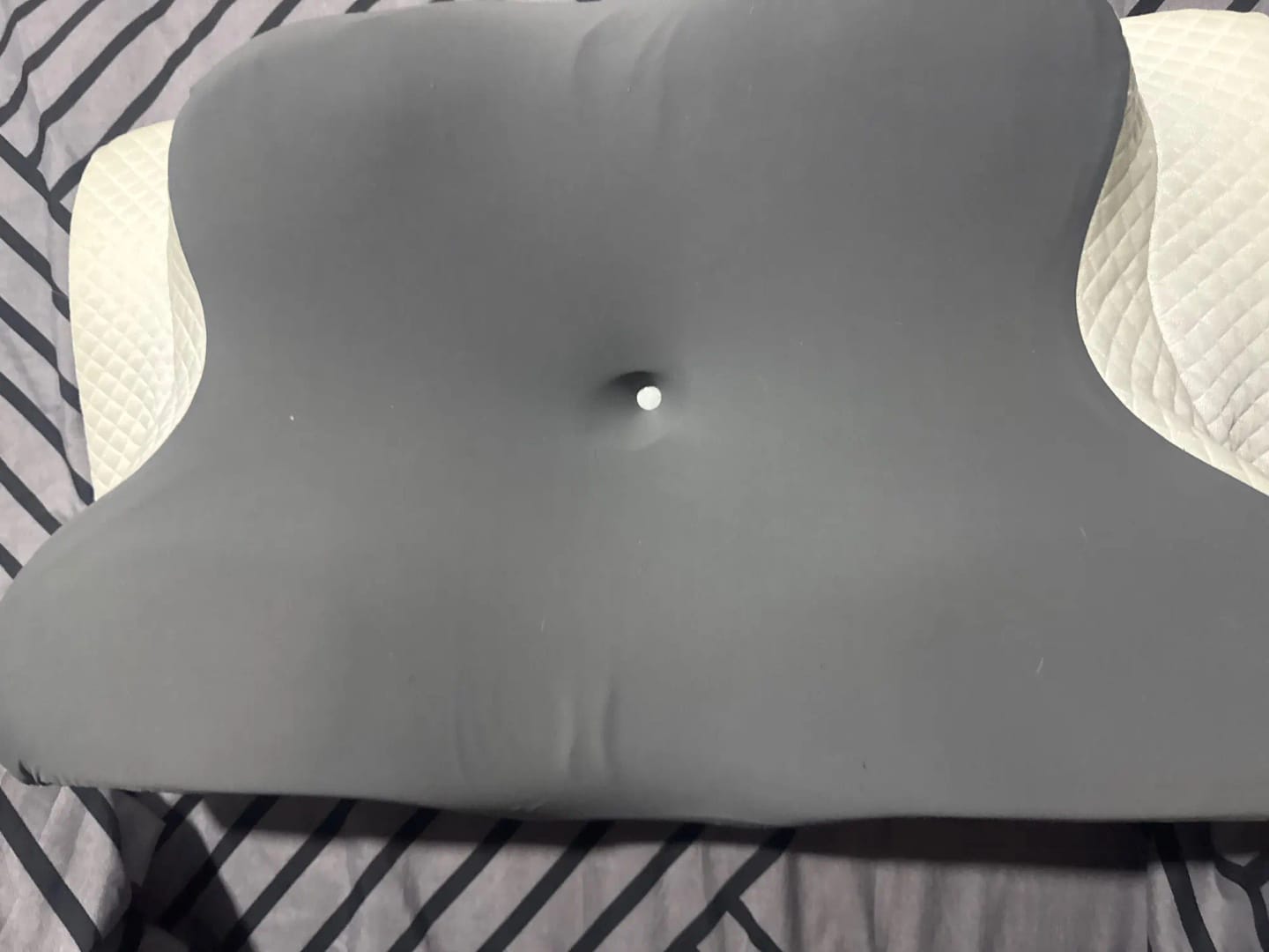 Customer photo review of ORVANE Butterfly™ – 5 Zone Neck & Shoulder Pain Relief Pillow
