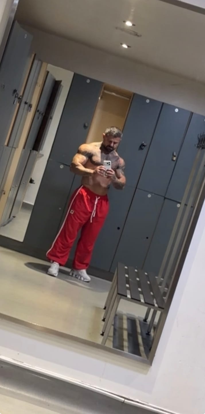 Customer photo review of 2064 - Sideline Joggers