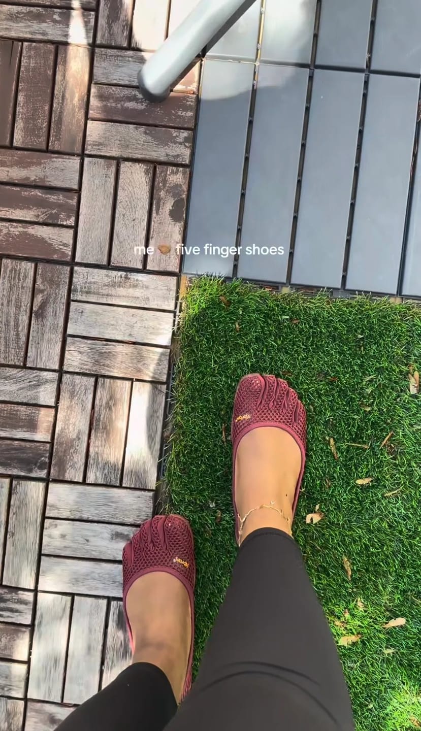 Customer photo review of FiveF Freezy Toe Shoes