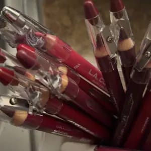 Customer photo review of Trucco Labbra Waterproof Matita Contorno Preciso Lunga Durata