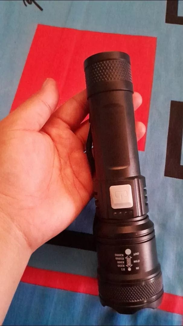 Customer photo review of TORCH™ Heavy-Duty Long-Range Flashlight