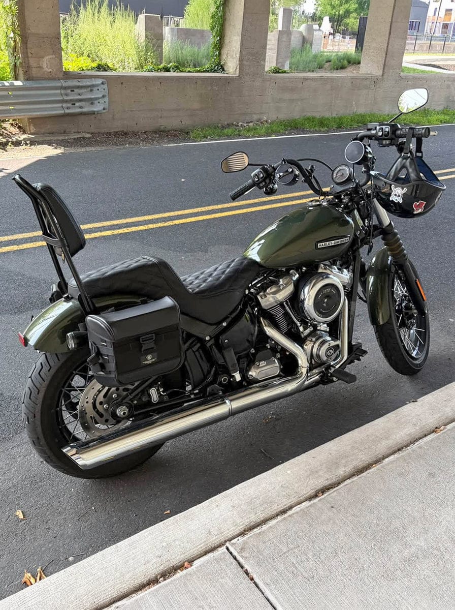 Customer photo review of 20L - Incognito Quick-Mount Small Saddlebags for Harley Softail Street Bob FXBB/S