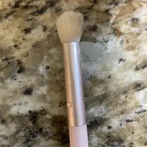 Customer photo review of Pulizia Delicata Spazzole Trucco Saponetta Solida Con Spugna