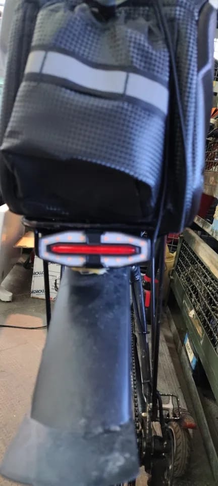 Customer photo review of SegnaRide V1 – Luci di sicurezza