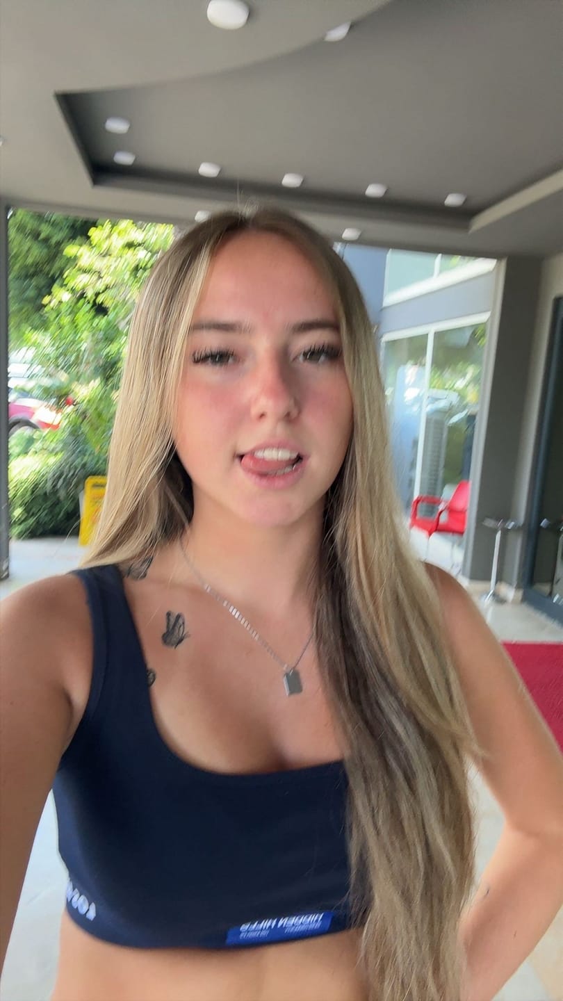 Customer photo review of LABEL BRA TOP NAVY