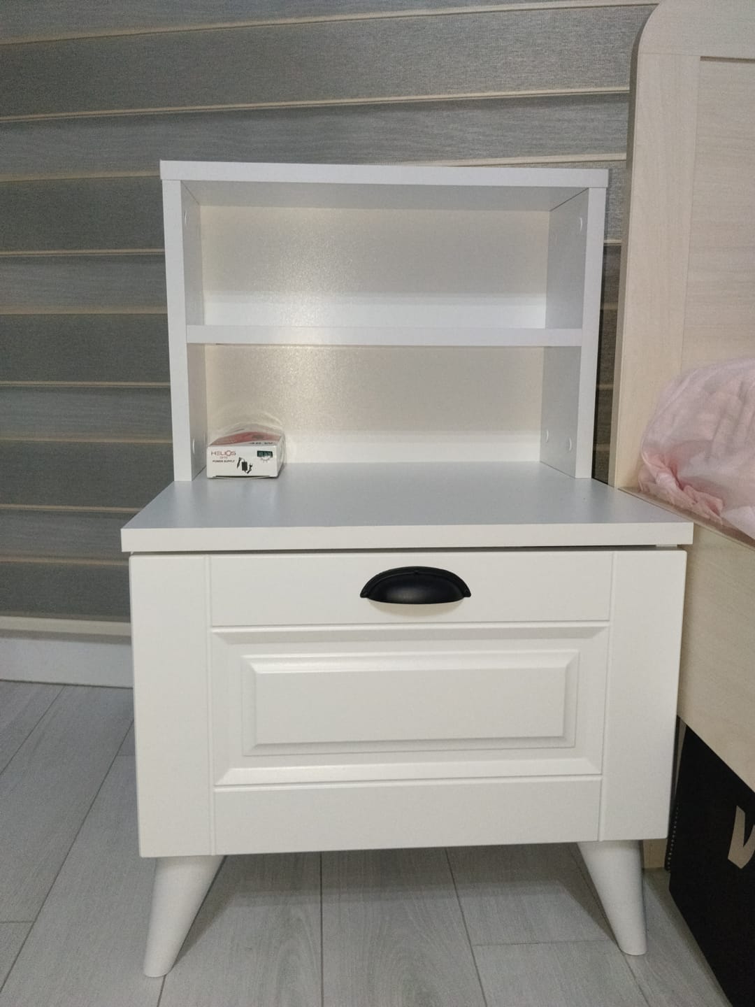 Customer photo review of Rani BD105 Komodin 2 Raflı Membran Çekmeceli Komodin Beyaz