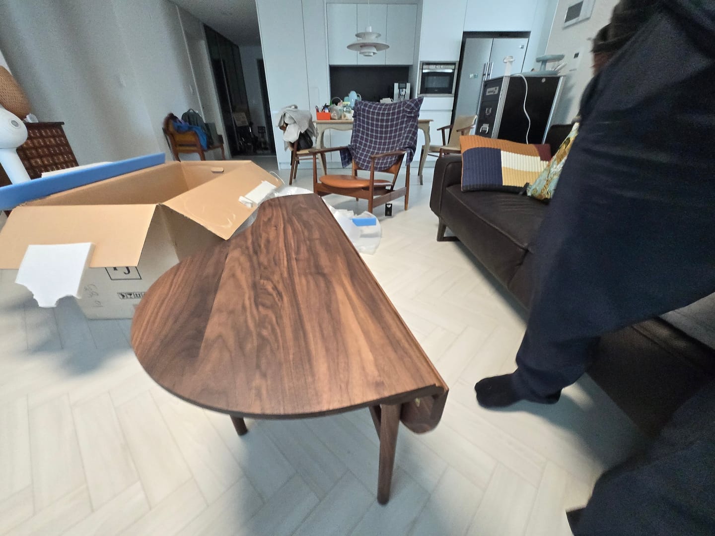 Customer photo review of THE BUTTERFLY TABLE
