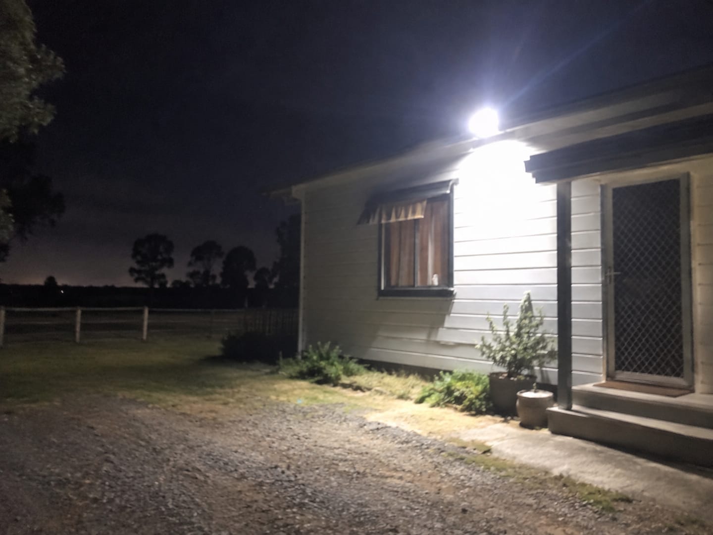 Customer photo review of 200W Dusk Till Dawn Solar Floodlight IP67 (JD-8200L)