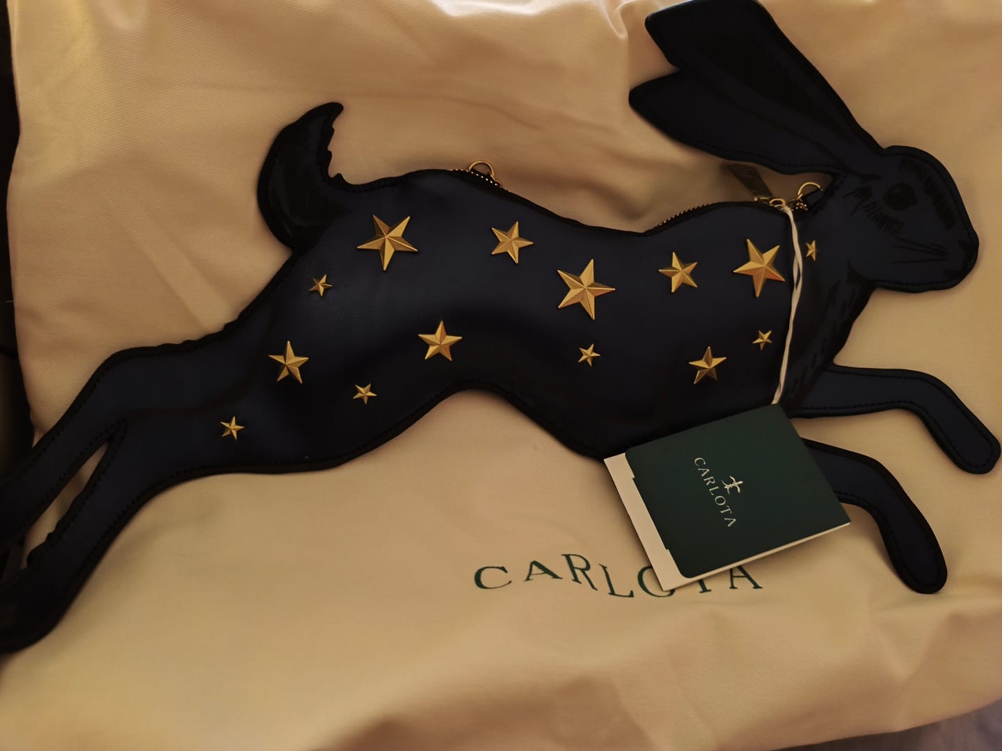 Customer photo review of CROSSBODY LIEBRE ESTRELLA