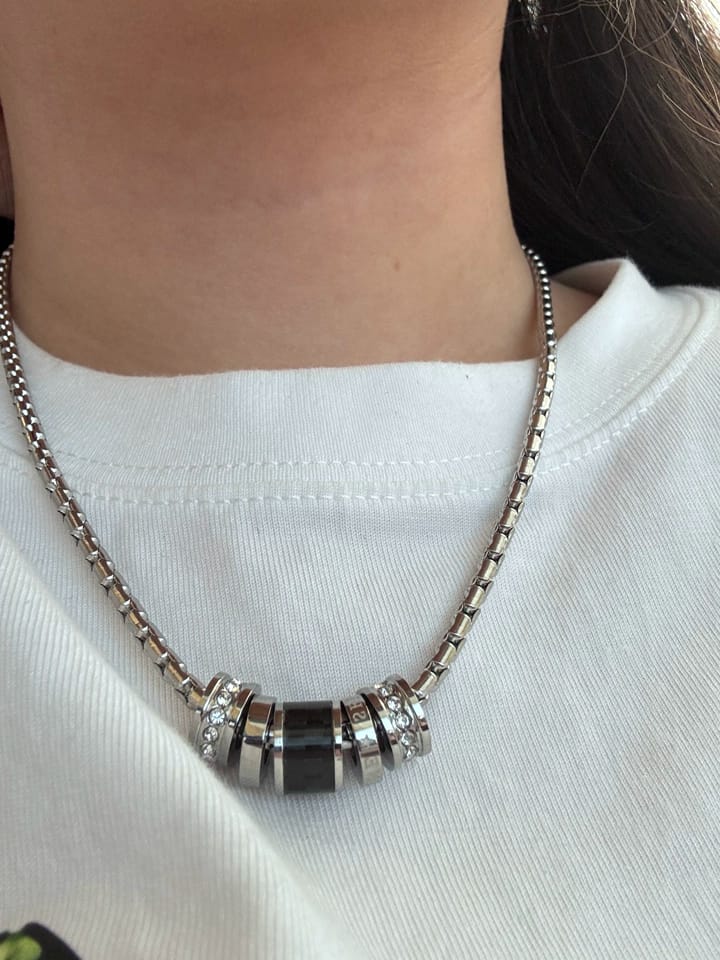 Customer photo review of Barrel Accent Necklace