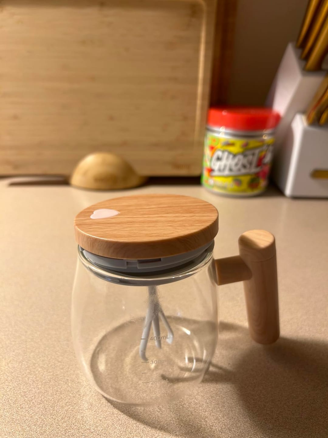 Customer photo review of Self-Stirring 400ml Glass Coffee Mug – Electric Mixing Cup