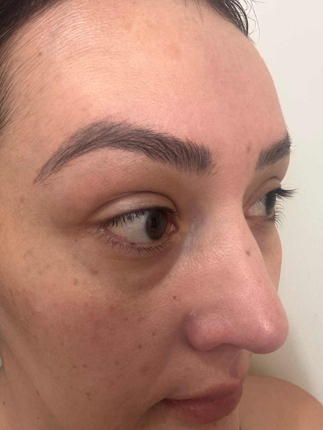 Customer photo review of Suero para pestañas y cejas
