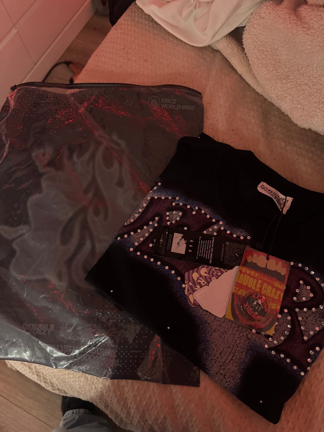 Customer photo review of Boxy L.A. Skyline Iced Out Tee-435