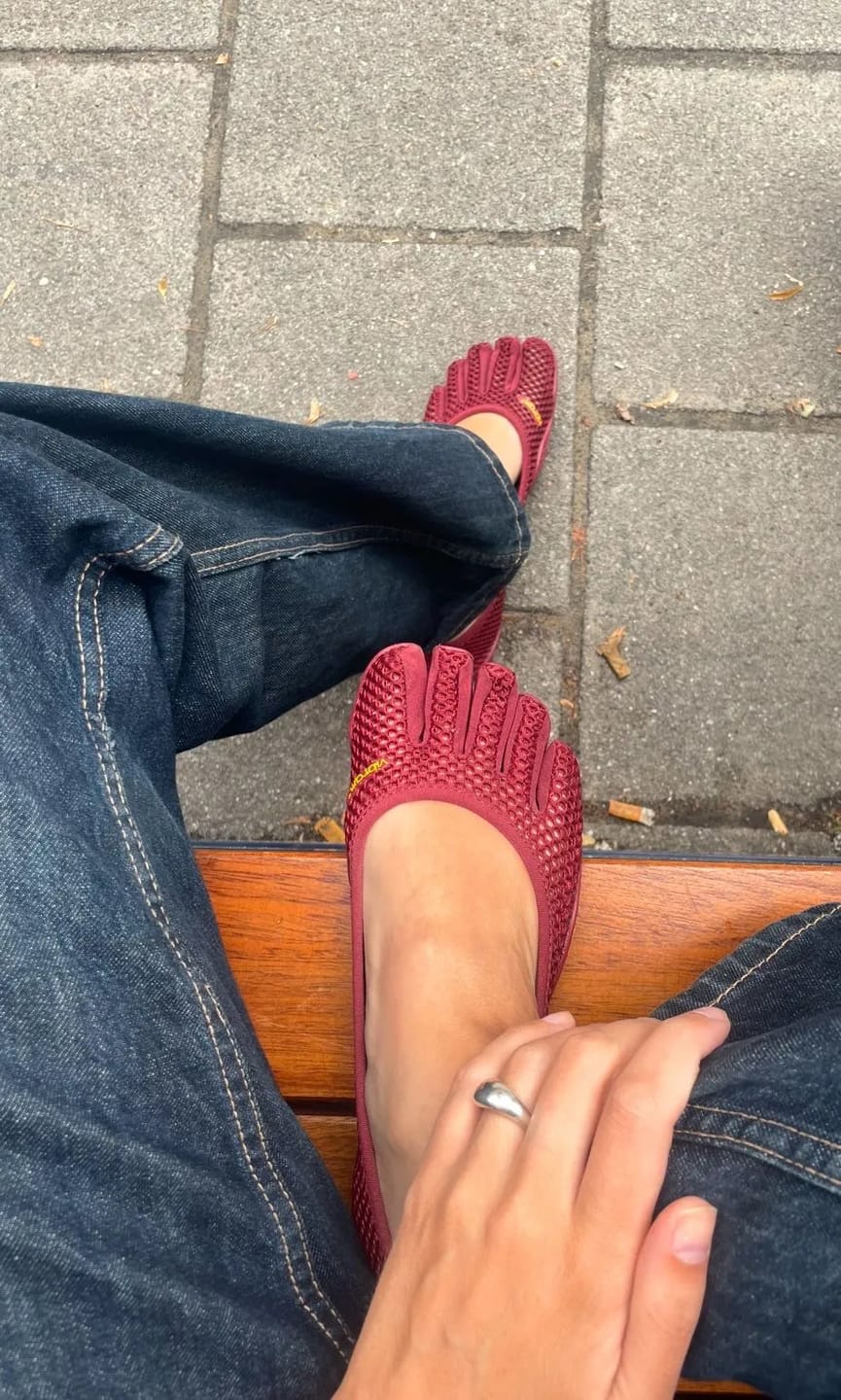 Customer photo review of FiveF Freezy Toe Shoes
