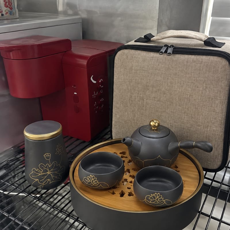Customer photo review of Ren Stoneware Travel Tea Set