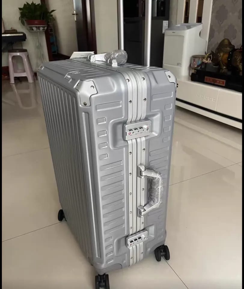 Customer photo review of AURA Collection