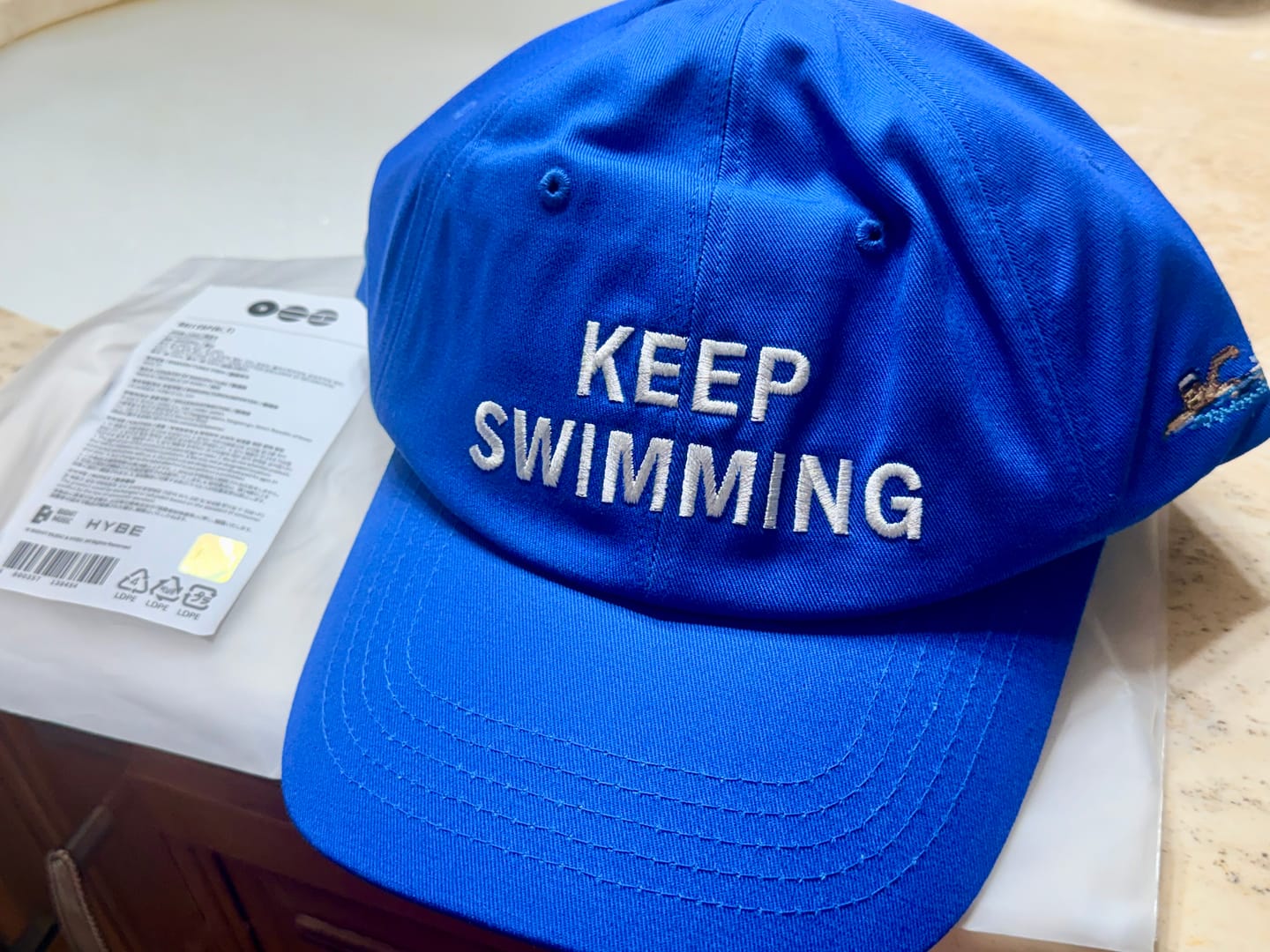 Customer photo review of [3RD PRE-ORDER] BTS - SWIM OFFICIAL MD BALL CAP (BLUE)