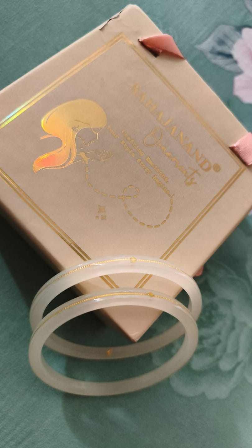 Customer photo review of Off white - An Ultimate Bangle's Beauty