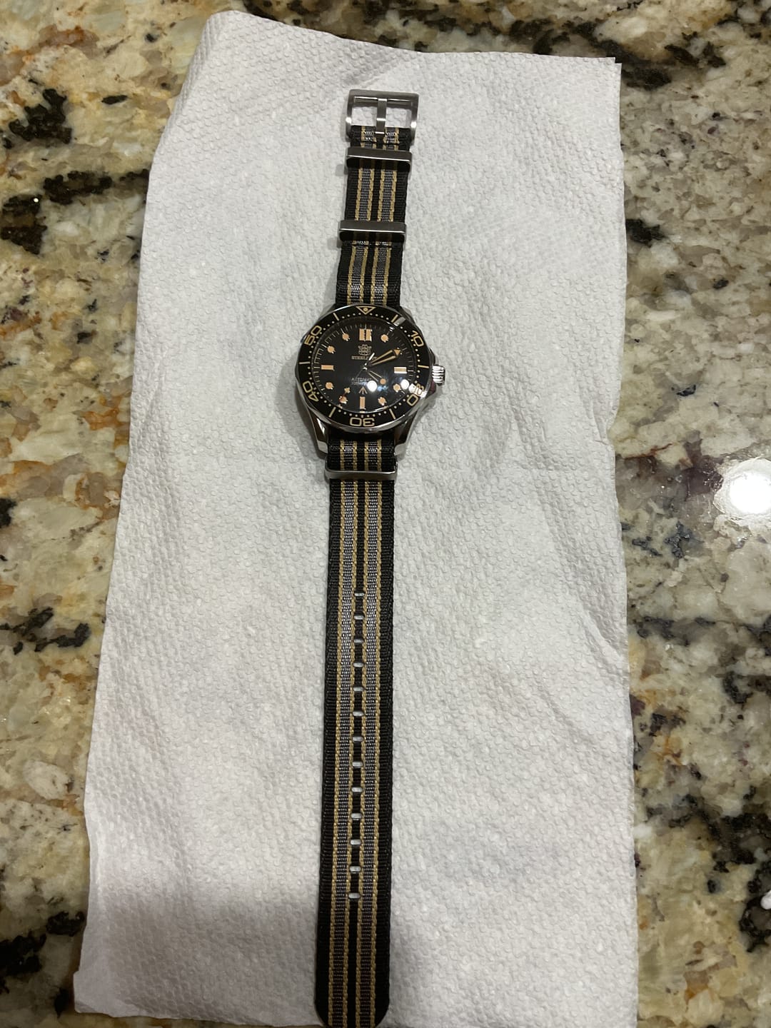 Customer photo review of AlphaPremier - Bond 2021