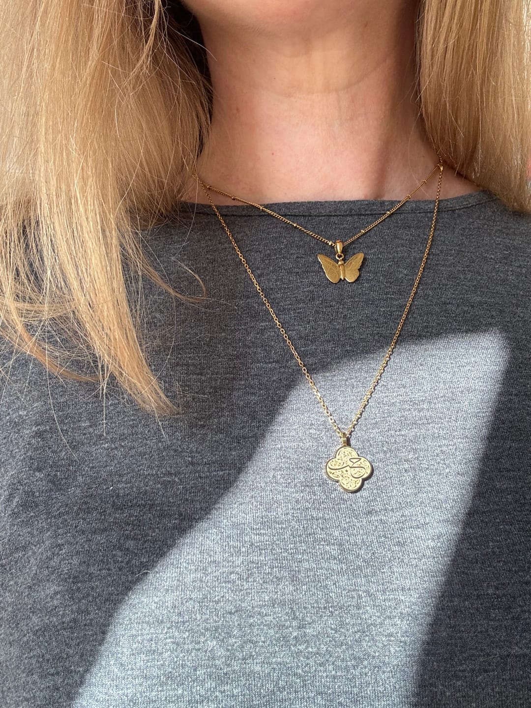 Customer photo review of Love Necklace v2 | Hubb
