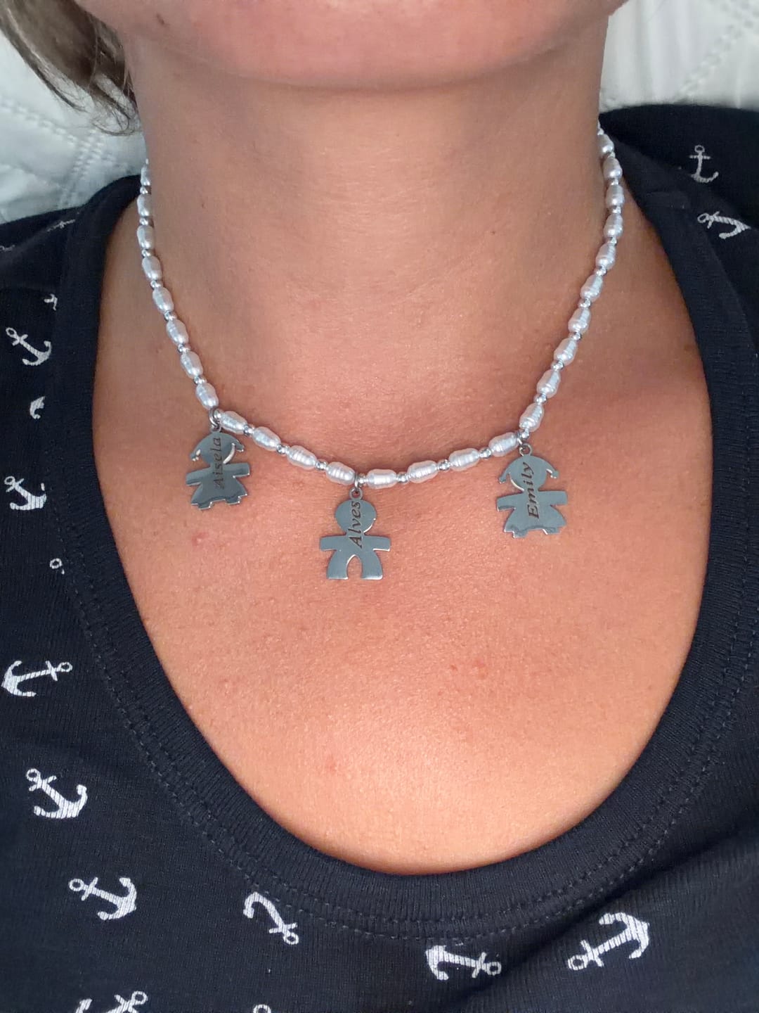 Customer photo review of Girocollo Family In Perle con ciondoli Bimbo Personalizzati
