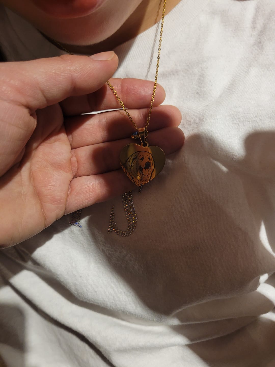 Customer photo review of Collar Personalizado Corazón Dorado 25mm | Baño Oro PVD