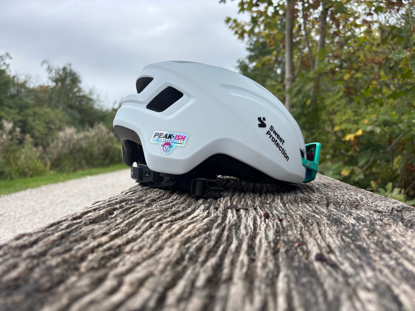 Customer photo review of Descent Ryot Cycling Sunglasses with Vistra Photochromic Lens