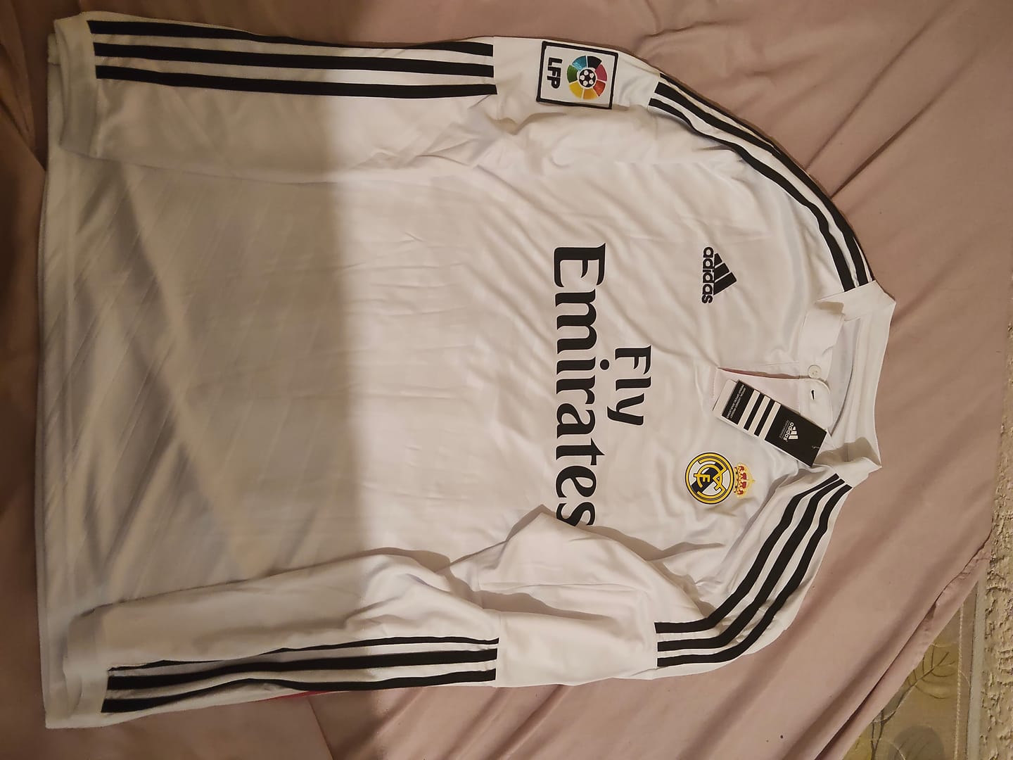 Customer photo review of Jersey Real Madrid 2014-2015 Local