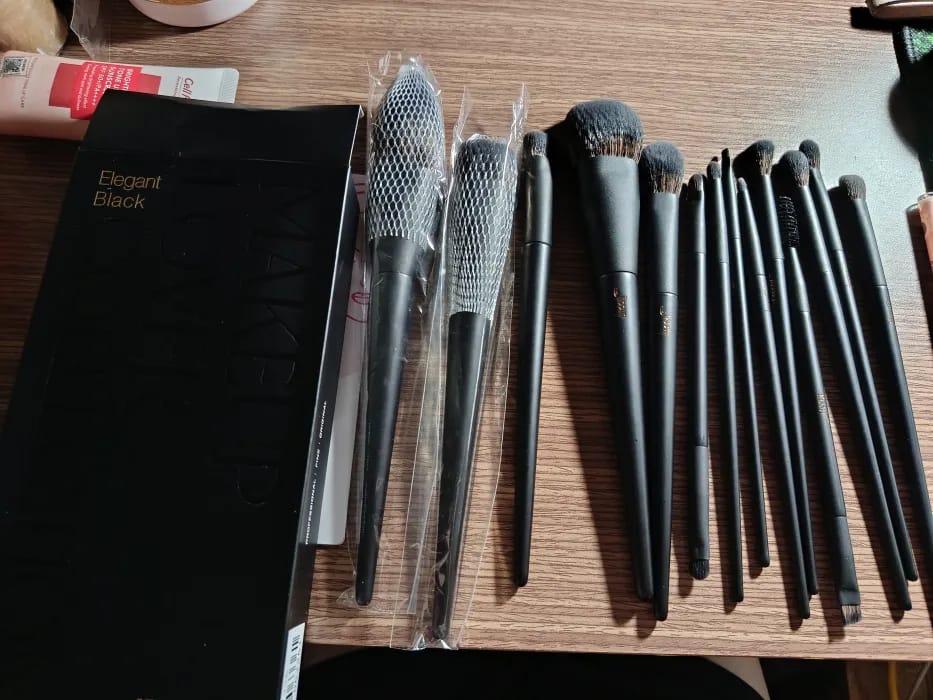 Customer photo review of Matte Black Versatile Brush Set Collection 14pcs T336