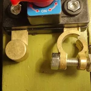 Customer photo review of Interruttore Batteria Auto Rame Alta Conduttività Stabile
