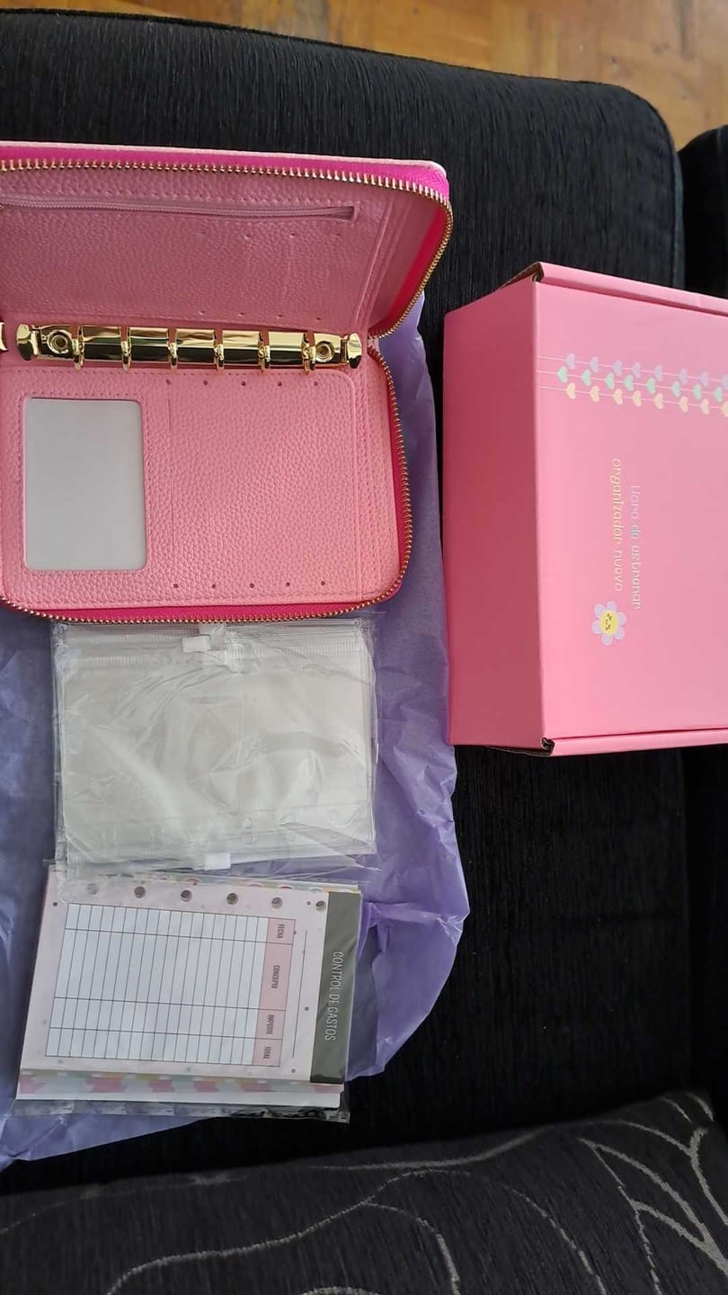 Customer photo review of Libreta de Ahorro con Cremallera A7