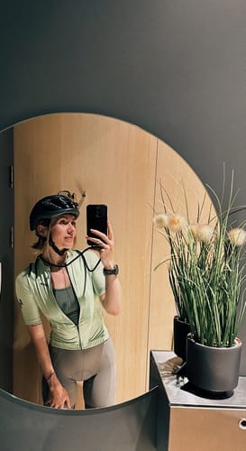 Customer photo review of Essential Women White Base Layer