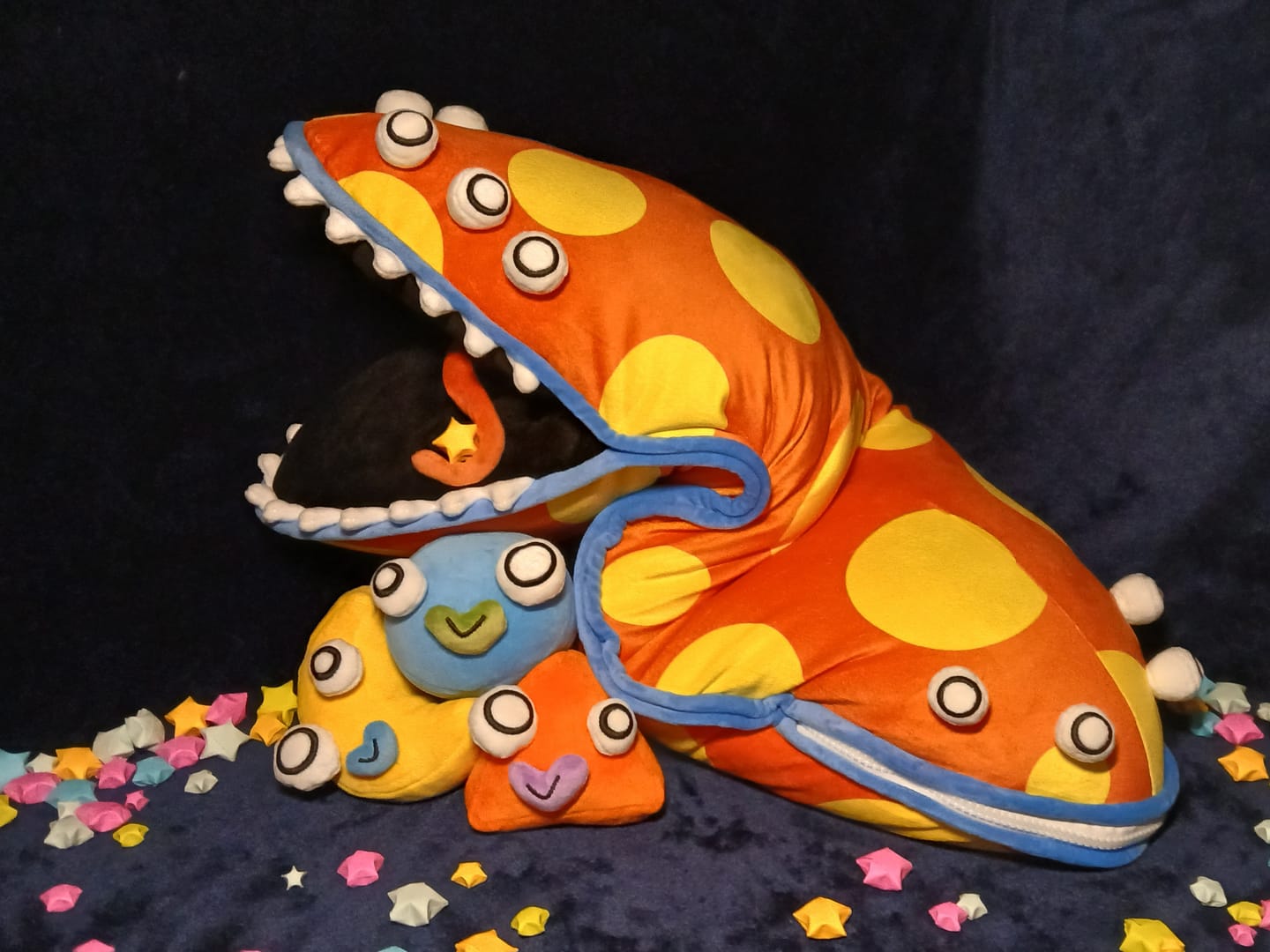 Customer photo review of Gloink Queen Plush