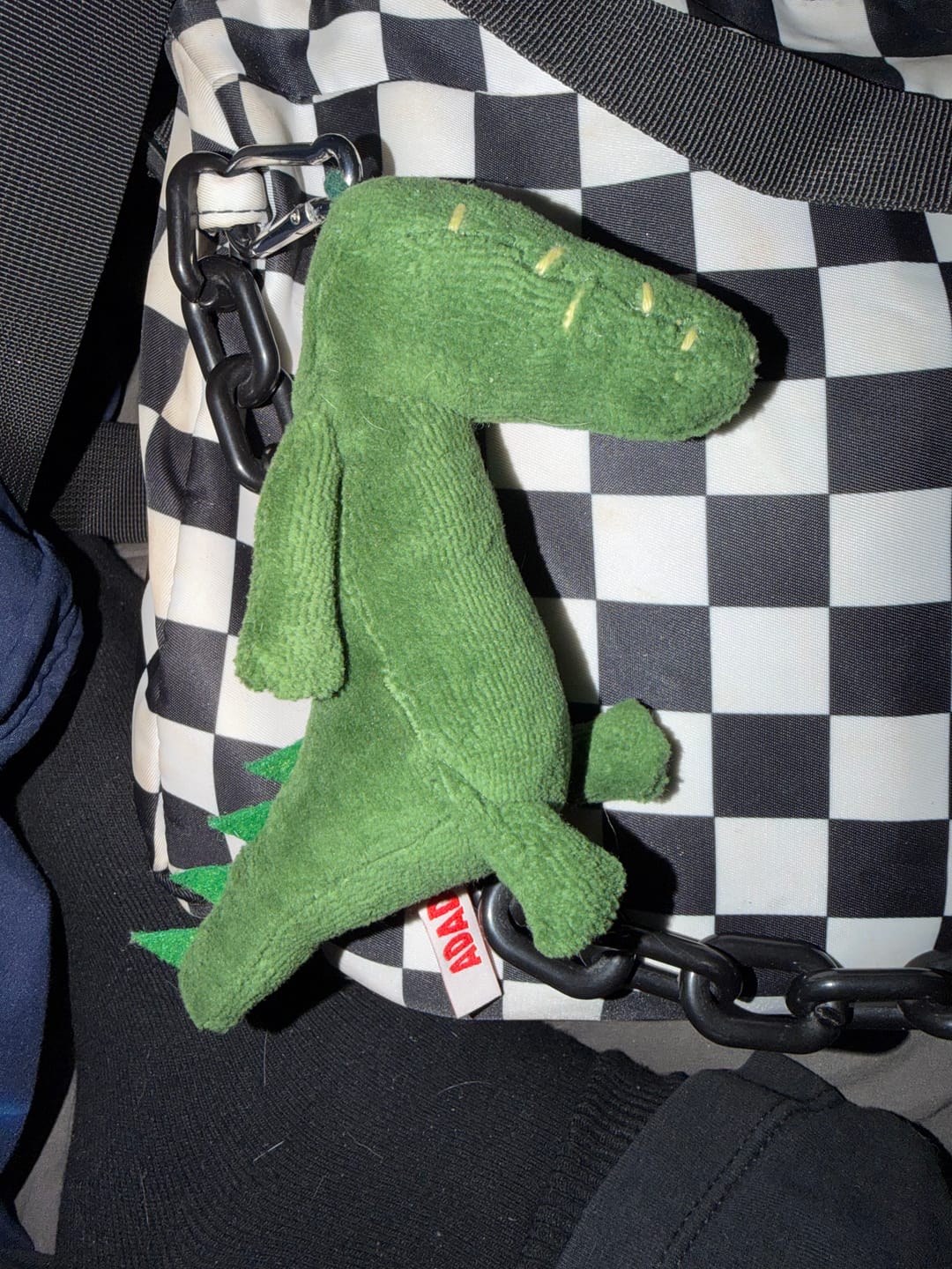 Customer photo review of KEY CHARM - TONY, THE CROCODILE