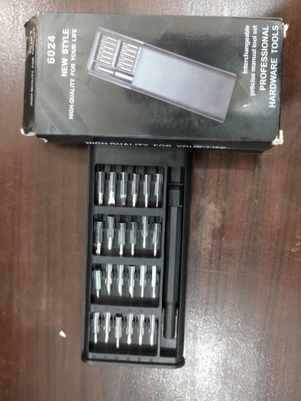 Customer photo review of Professional Hardware Tools 24 in 1