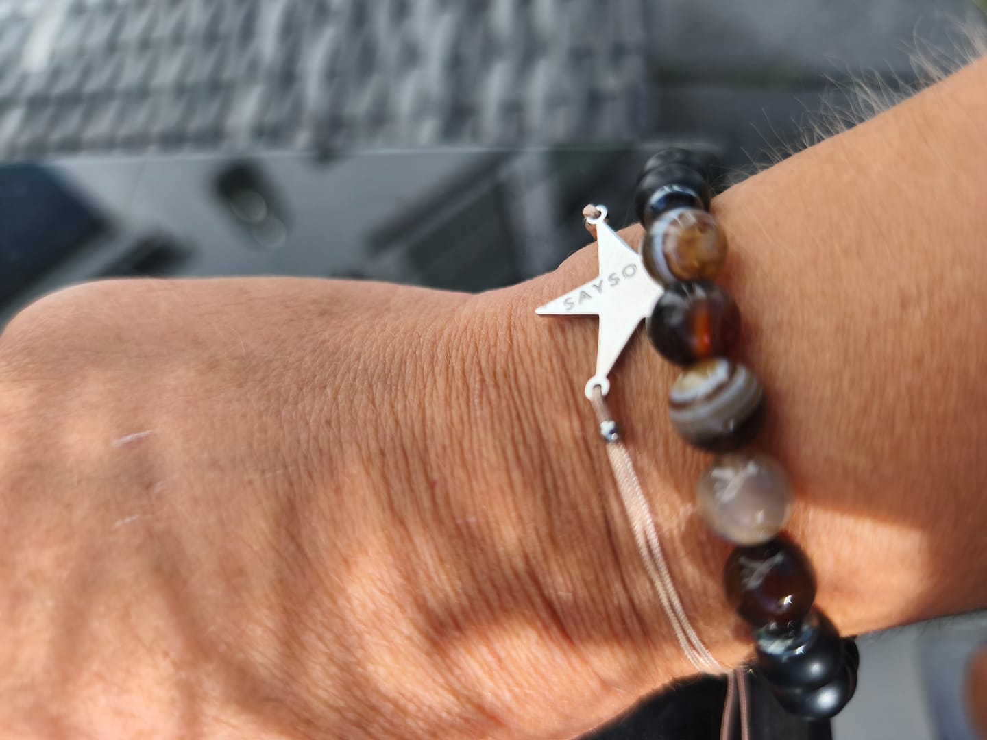 Customer photo review of Blockadenlöser Armband in Beige mit abgebrochenem Stern