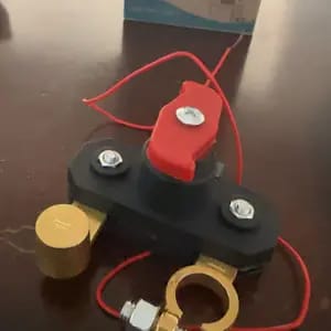 Customer photo review of Interruttore Batteria Auto Rame Alta Conduttività Stabile