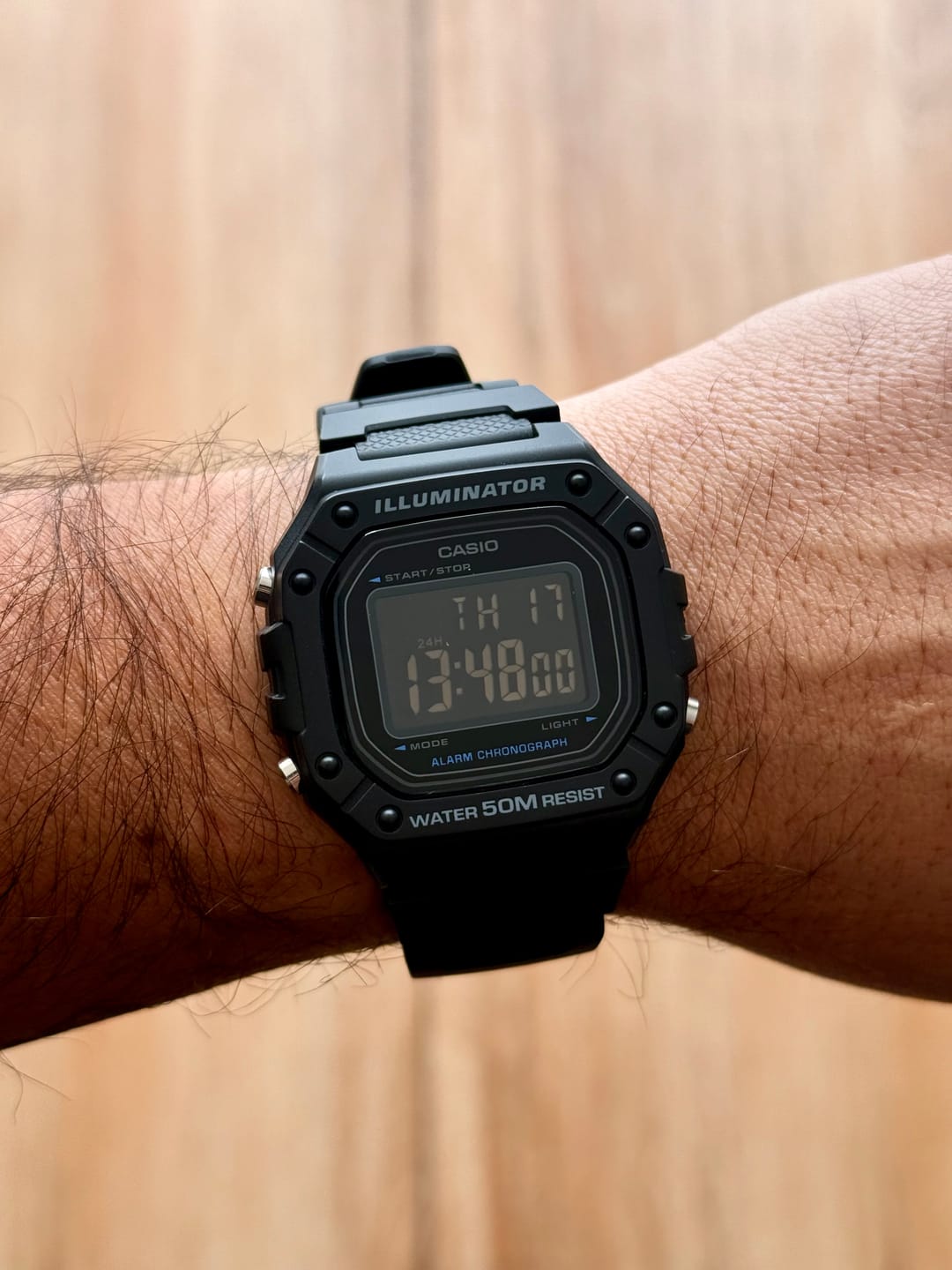 Customer photo review of Reloj Casio Vintage W-218H-1BV Pantalla Negativa