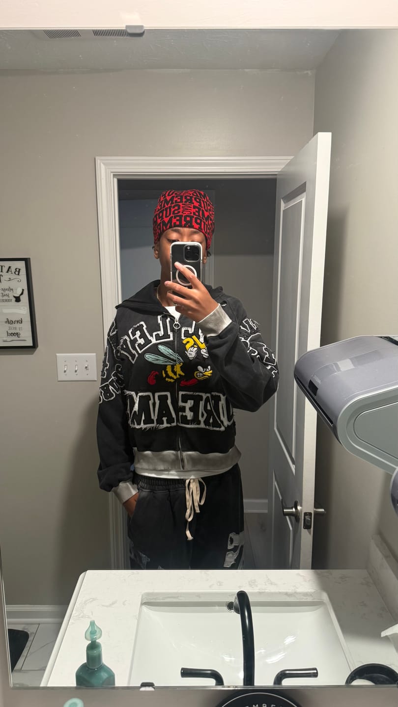 Customer photo review of Vale Forever Picasso Sweats Black