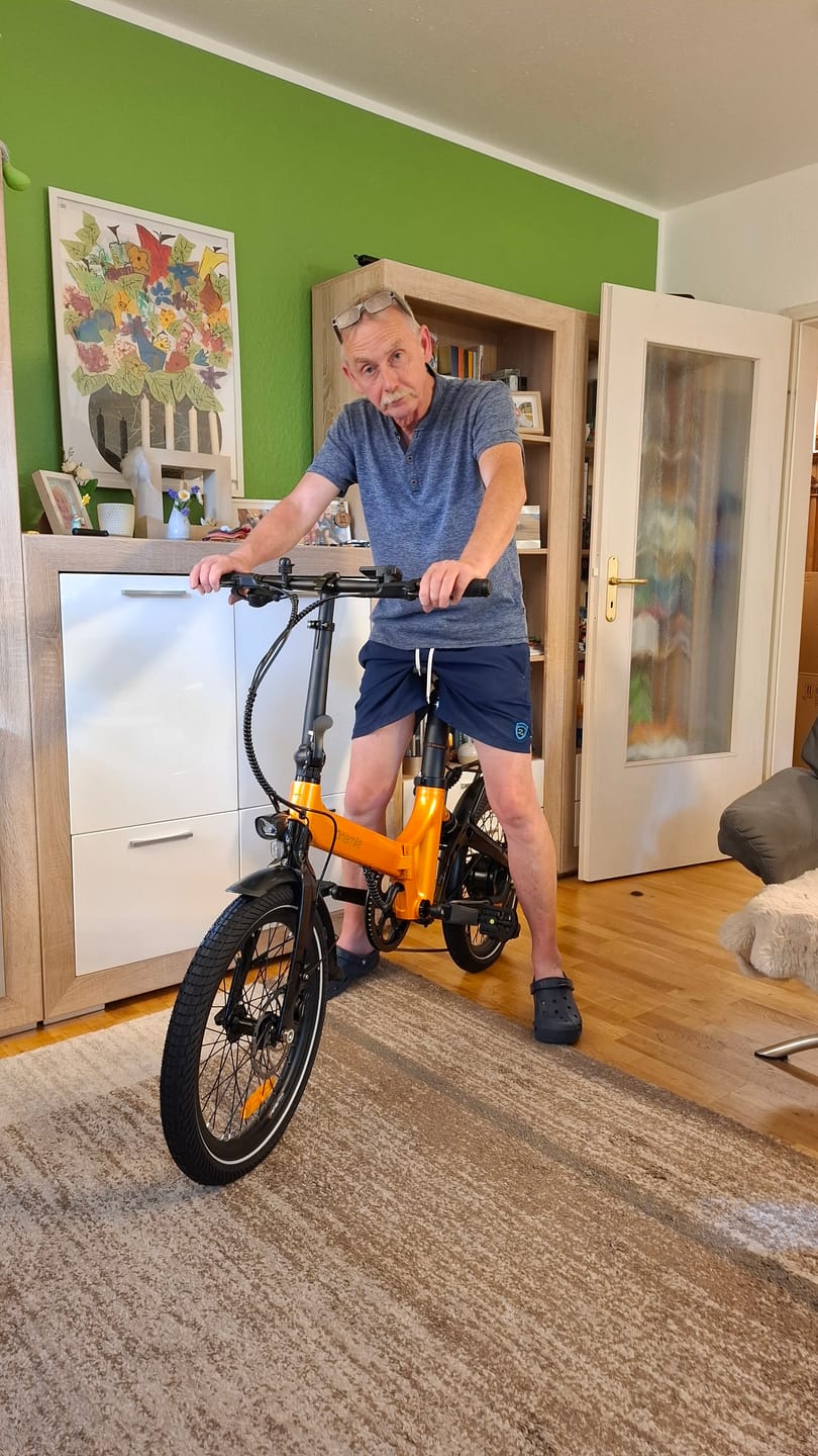 Customer photo review of Onemile Nomad Folding Ebikes