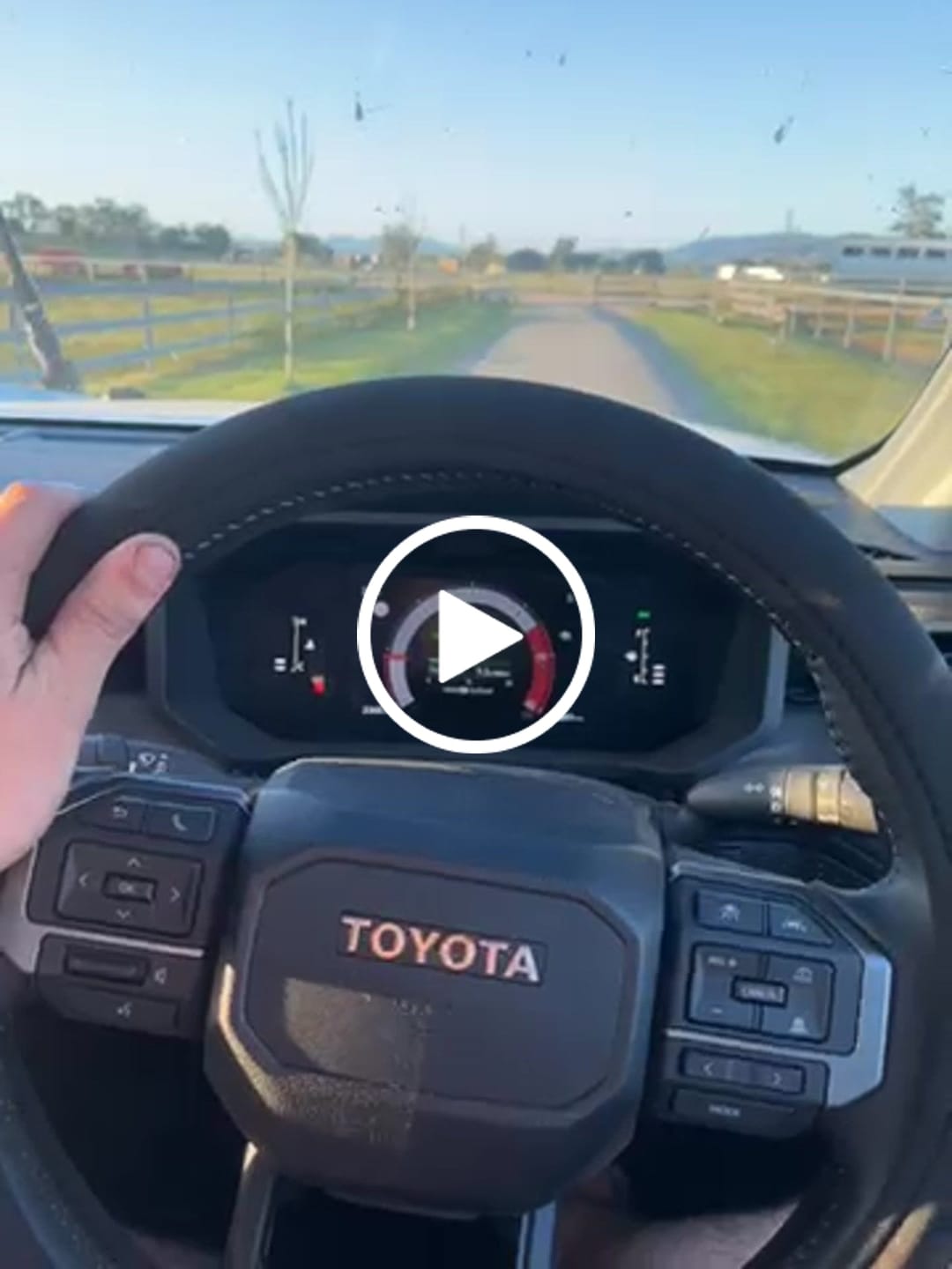 Customer video review of Sharkskin Universal Steering Wheel Cover