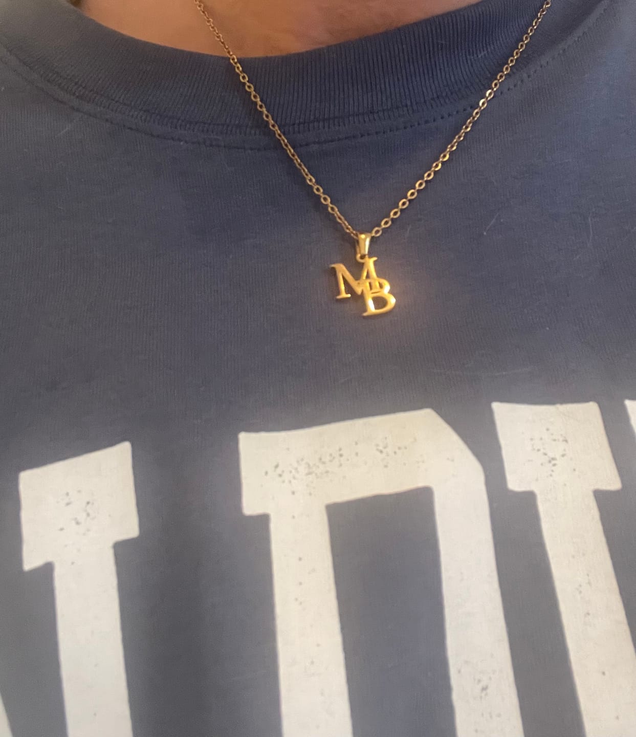 Customer photo review of Collier monogramme personnalisé – Initiales entrelacées
