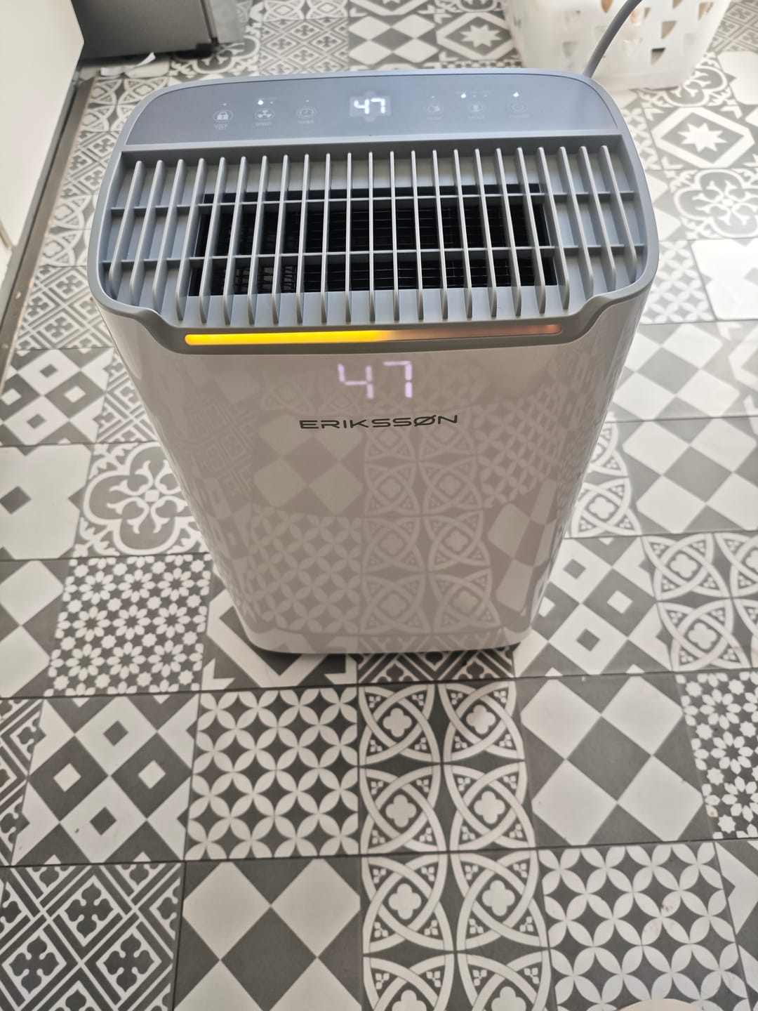 Customer photo review of Erikssøn Luchtontvochtiger - Dry Pro Plus - Tot 20L / dag - Wit