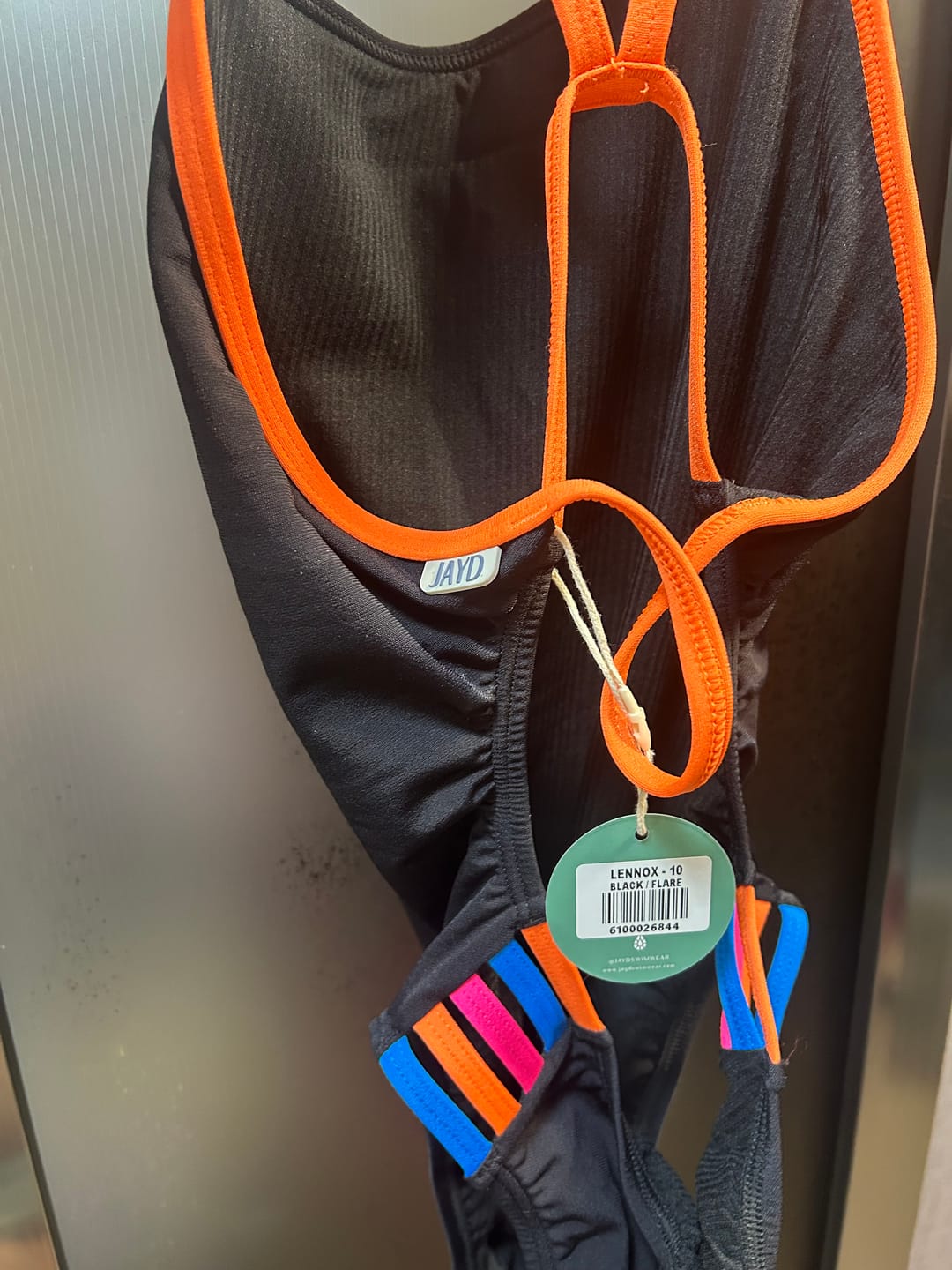 Customer photo review of LENNOX ONE PIECE - Black|Flare