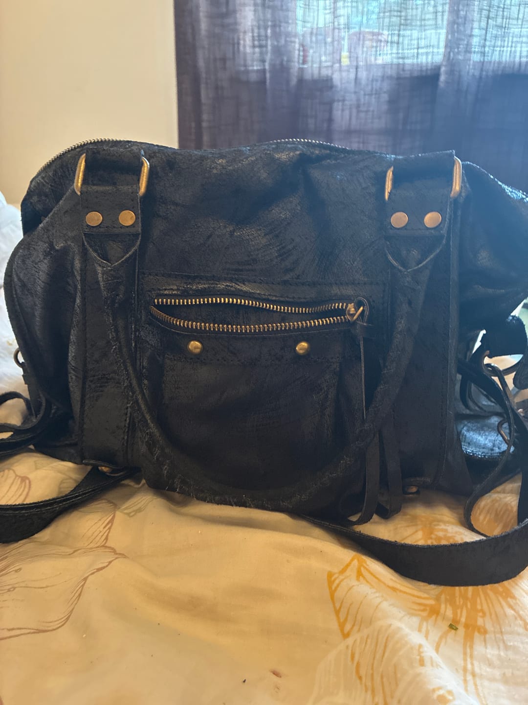 Customer photo review of It girl bag black