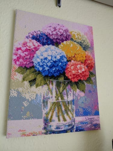 Customer photo review of Rainbow Hydrangea Bouquet | Diamond Painting Kit